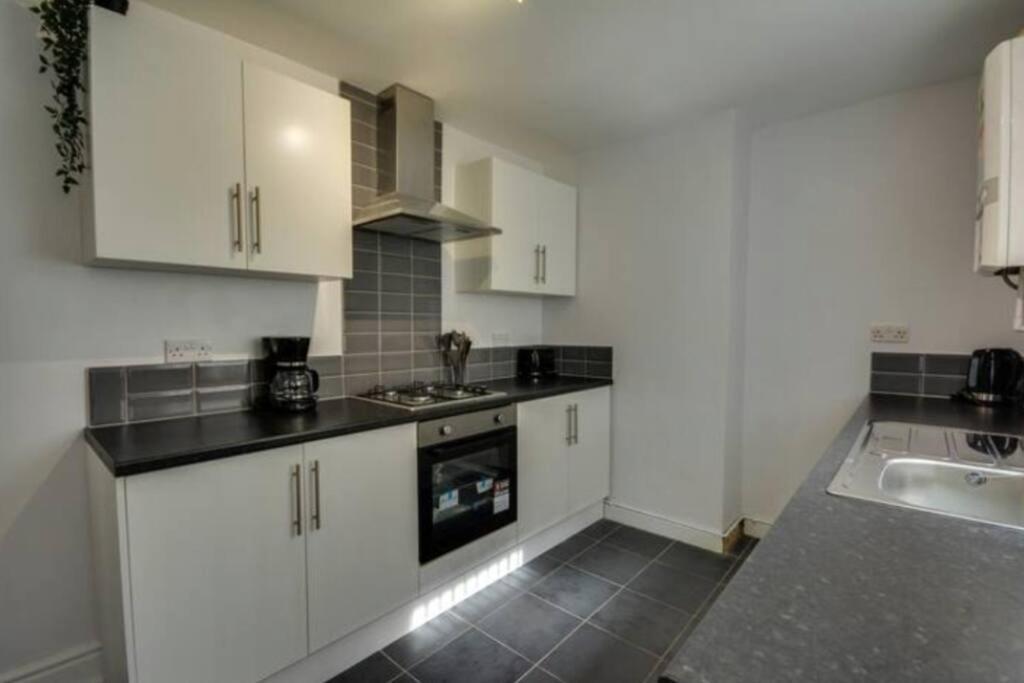 Antonio Str Liverpool 6 Beds מראה חיצוני תמונה